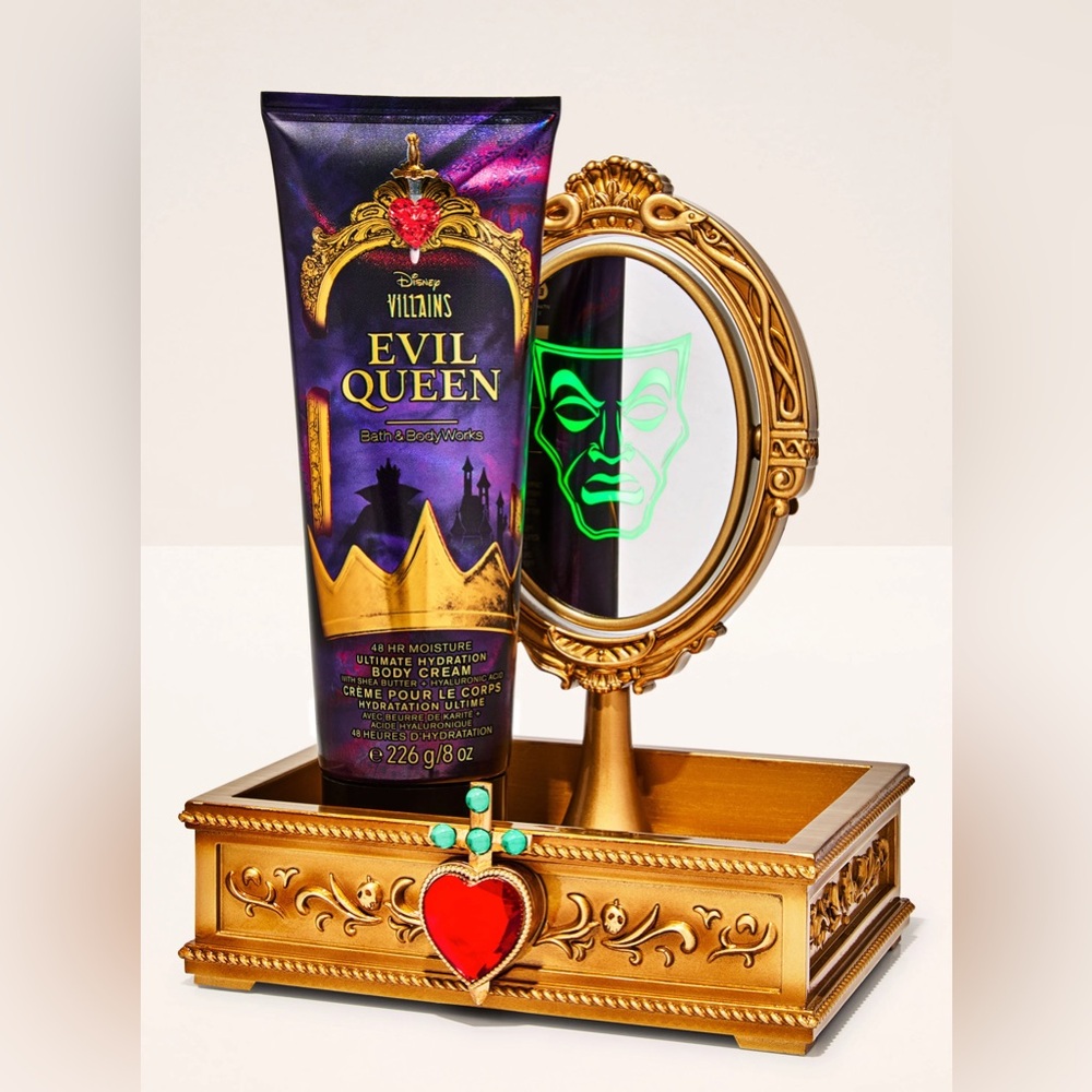 •Mirror Mirror On My Tray• Evil Queen Light-Up Beauty Tray